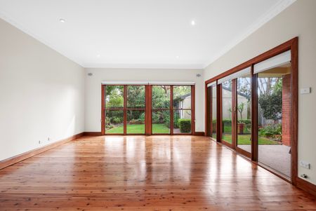 243 Sailors Bay Road, Northbridge NSW 2063 - House For Rent | Domain - Photo 3