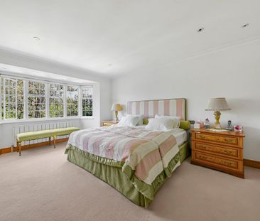 6 bedroom detached house to rent - Photo 5