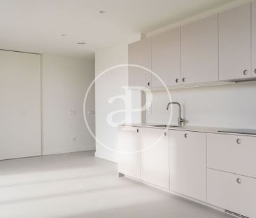 Luxury penthouse for rent in Madrid, Spain - Photo 1