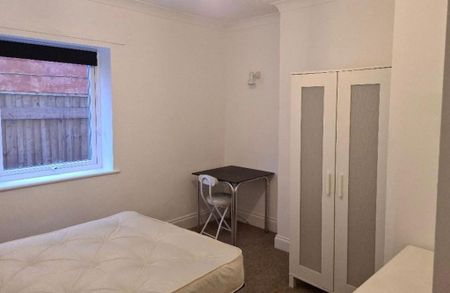 Bournemouth Trafalgar Road Winton, BH9, Dorset - Photo 5