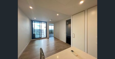 2 Bedroom 2 Bathroom 1 Carpark Apartment @Malvern East - Photo 2