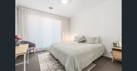 Low Maintenance Modern Living - Photo 4