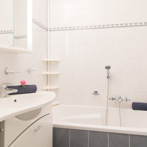 Appartement te huur - Photo 1