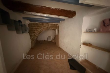Location Appartement 2 pièces 44m² HYERES 83400 - Photo 4