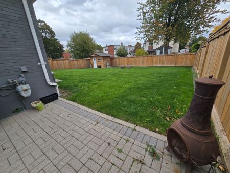 For Lease - 1228 Canvey Crescent, Mississauga, Ontario - Photo 3