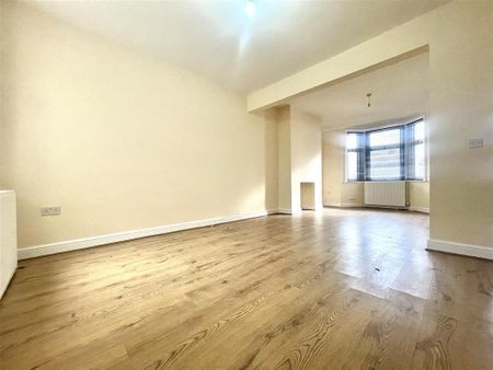 3 bedroom terraced house to rent - Photo 2