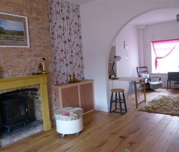 2 bedroom terraced house to rent - Photo 1