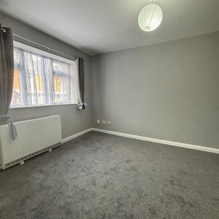 2 bedroom ground floor flat to rent - Photo 4