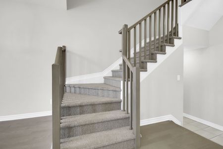 For Lease - 170 Wabikon Crescent, Blossom Park - Airport and Area, Ontario - Photo 4