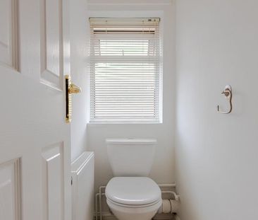 3 bedroom terraced house to rent - Photo 3