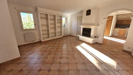 Location Maison 4 pièces 148m² CAVALAIRE SUR MER 83240 - Photo 2