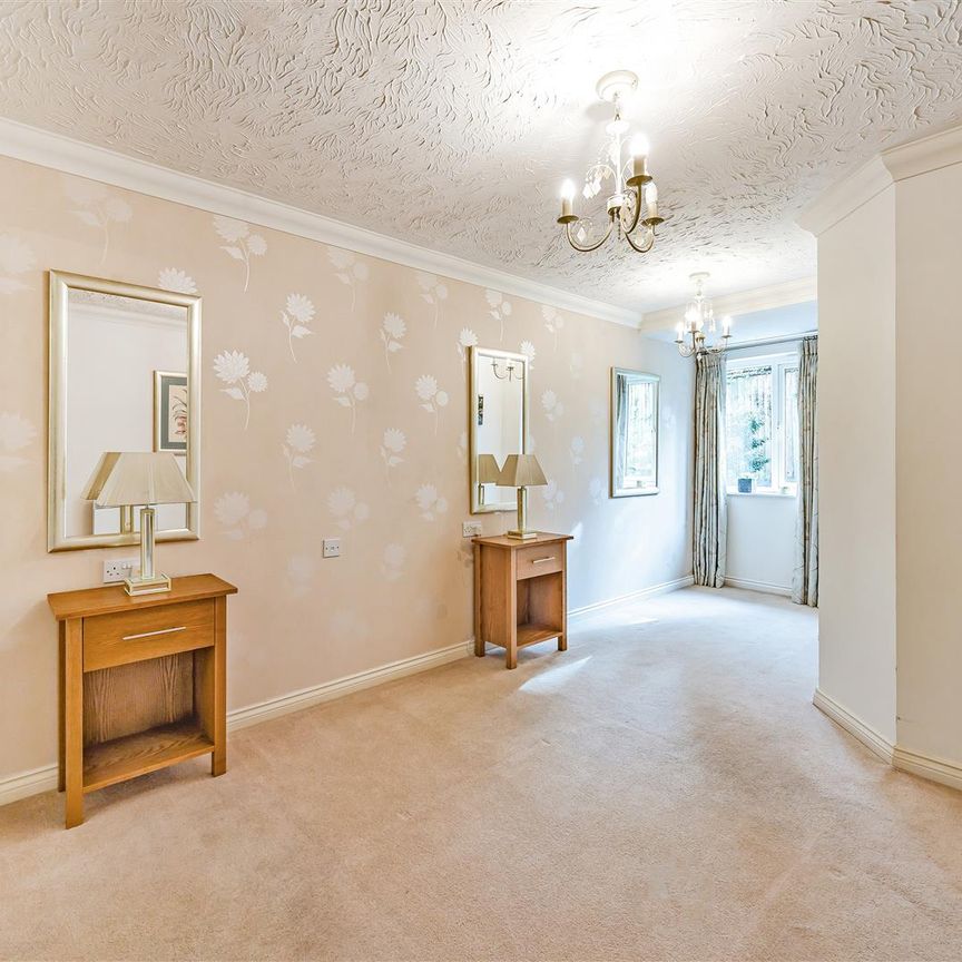 Hamlet Lodge, Gloucester - Photo 1