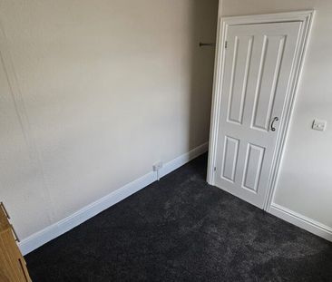 Flat 3, Mitford Place, Armley, Leeds, LS12 1NH - Photo 3