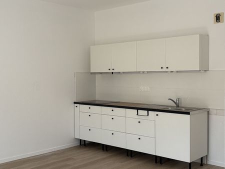 Location Appartement 2 pièces 47m² - Photo 3