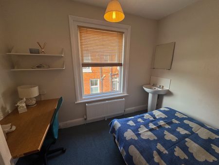 5 bedroom apartment to rent - Photo 5