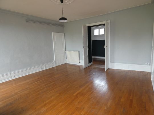 Location Appartement 3 pièces 117m² JOIGNY 89300 - Photo 1