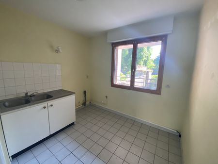 Location Appartement 3 pièces 67m² LILLE 59800 - Photo 3