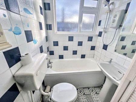 Kindersley Street, North Ormesby, Middlesbrough, North Yorkshire, TS3 6PW - Photo 5