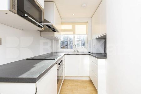 Split level two bed in a prime location in the popular Bethnal Green area - Photo 5