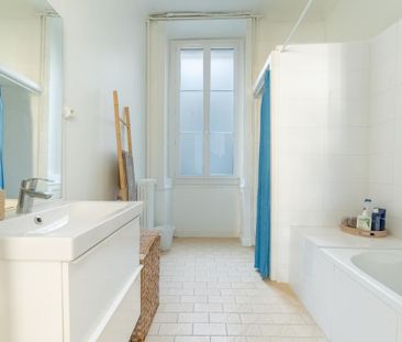 Location Appartement 1 pièce Meublé 47m² NANTES 44000 - Photo 1