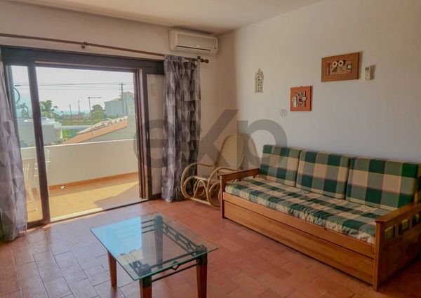 Apartamento T1 com Varanda e Vista Mar