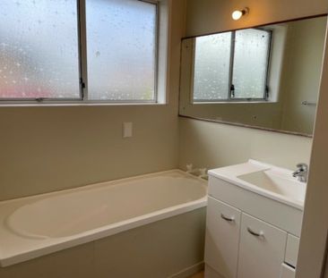 CLOSE TO TOWN CENTRE - Photo 3