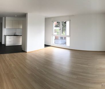 3.5 Zimmer, 92 m², 1. Stock - Photo 1