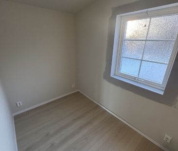 Huddinge - 2rok - tillsv - 10.350kr/mån - Photo 1