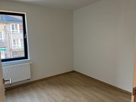 Top gelegen appartement met 2 slaapkamers en terras - Photo 2