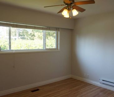 Upper - 611 Gatensbury Street - Photo 2