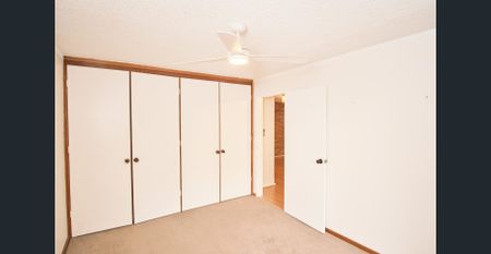 Retro Charm in a Prime Lifestyle Location - Photo 3