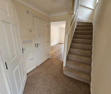 3 bedroom terraced house to rent - Photo 4