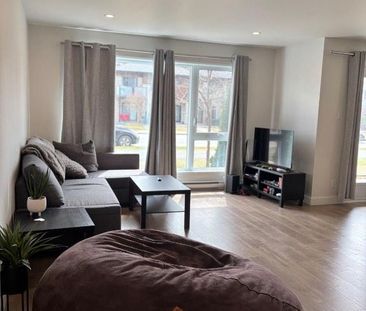 Appartement style condo 4 1/2 rez-de-chaussée avec électros ménagers - Photo 4