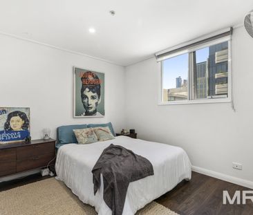 Furnished city retreat with lifestyle amenities in prime location - Photo 5
