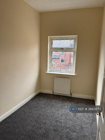 2 bedroom terraced house to rent - Photo 3
