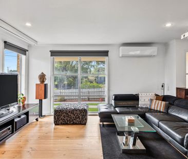 Renovated Kitchen, Spacious Backyard & Double Garage - Photo 3