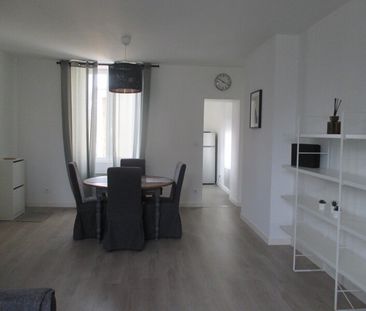 Location Appartement 2 pièces 41m² ORLEANS 45000 - Photo 4