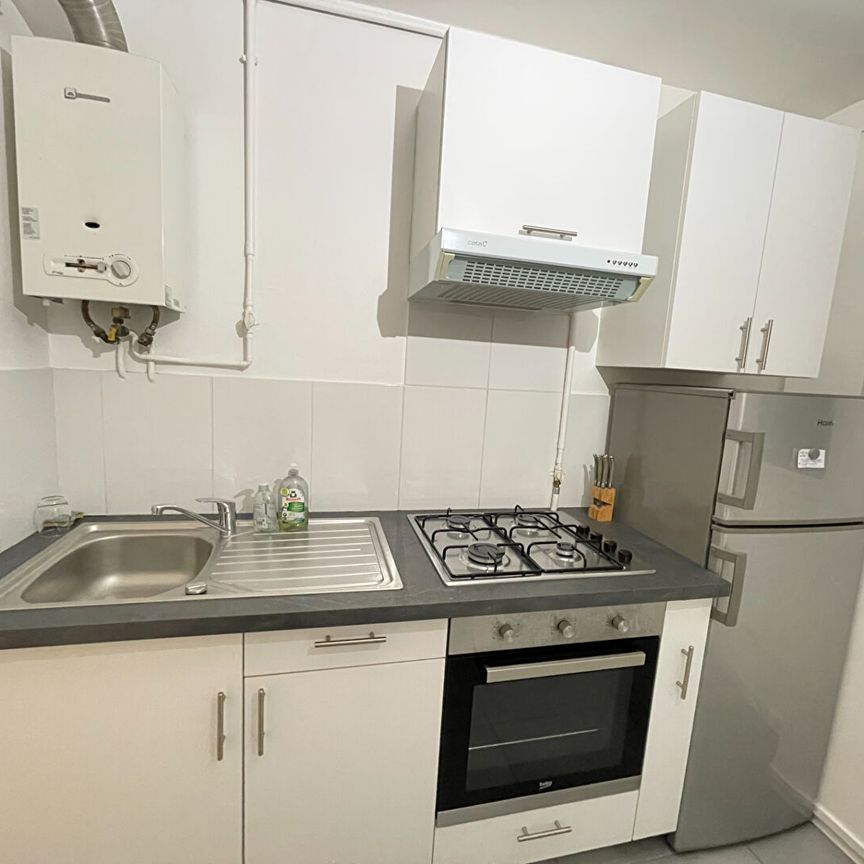 STUDIO F1 30M² MEUBLÉ - VIEUX SAINT MAUR - 5 MIN RER SMC - Photo 1