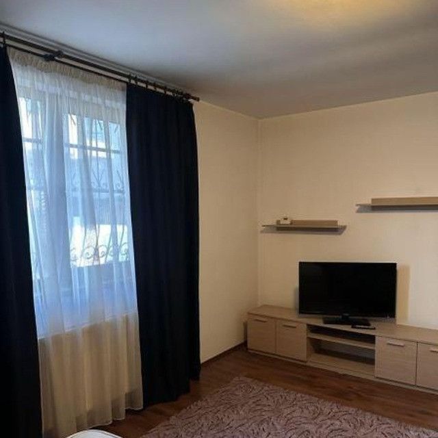 Aparatorii patriei bloc nou parter - Fotografie 1