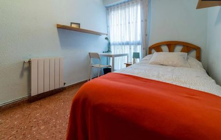 Carrer de Campoamor, Valencia, Valencian Community 46022 - Photo 3