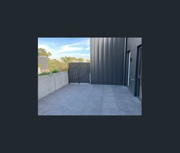 Light-Filled Townhouse in Prime Location 'Chapel Park' - Photo 6