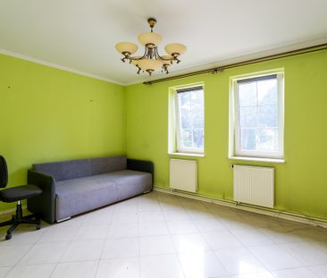 Przestronny dom na dużej działce – Osiedle Biała - Zdjęcie 1