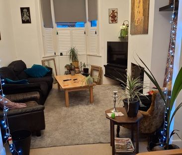 Room in a Shared House, Brackenbury Road, N2 - Photo 4