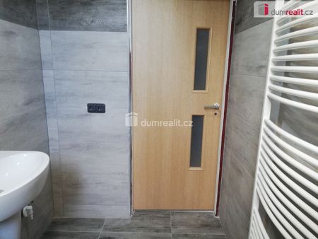 Pronájem bytu 2+1 80 m² - Photo 4