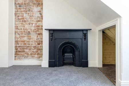 4 / 164a Bourke Steet - Photo 2