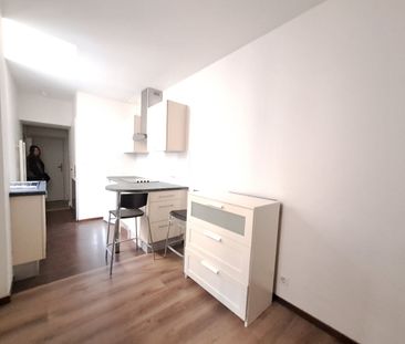 Location Appartement 1 pièce 15m² - Photo 2