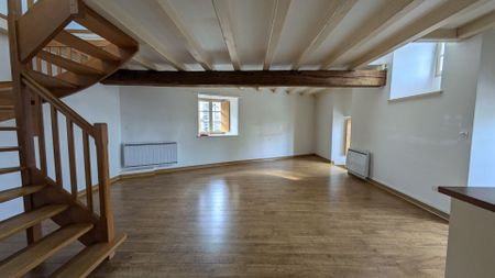 Location Appartement 4 pièces 90m² - Photo 2