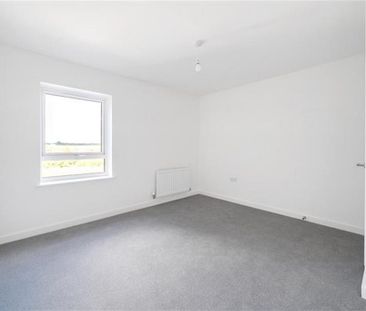 4 bedroom terraced house to rent - Photo 5