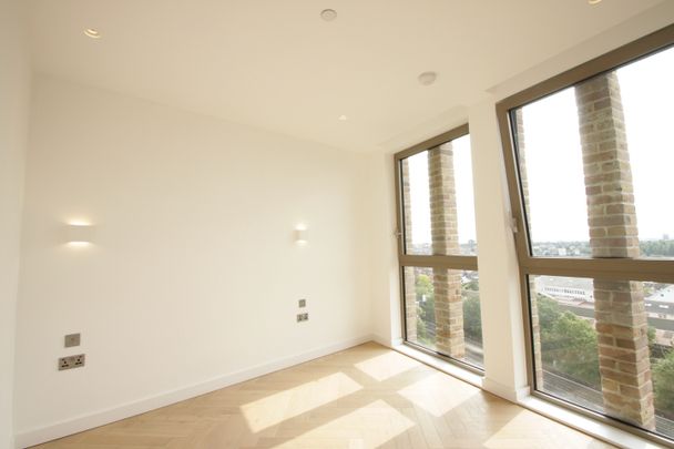 3 Bed Flat, Luxury Duplex Penthouse Baddiel Hous, NW10 - Photo 1