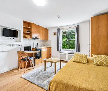 Studio to rent - Photo 1